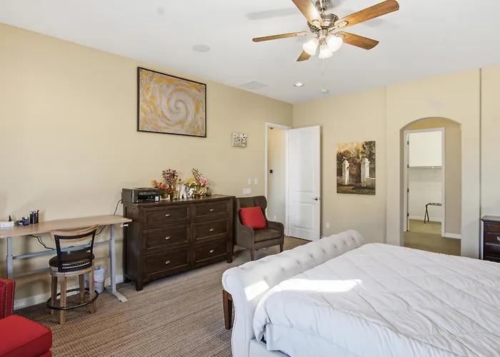 Cozy Near Trails & Lakes